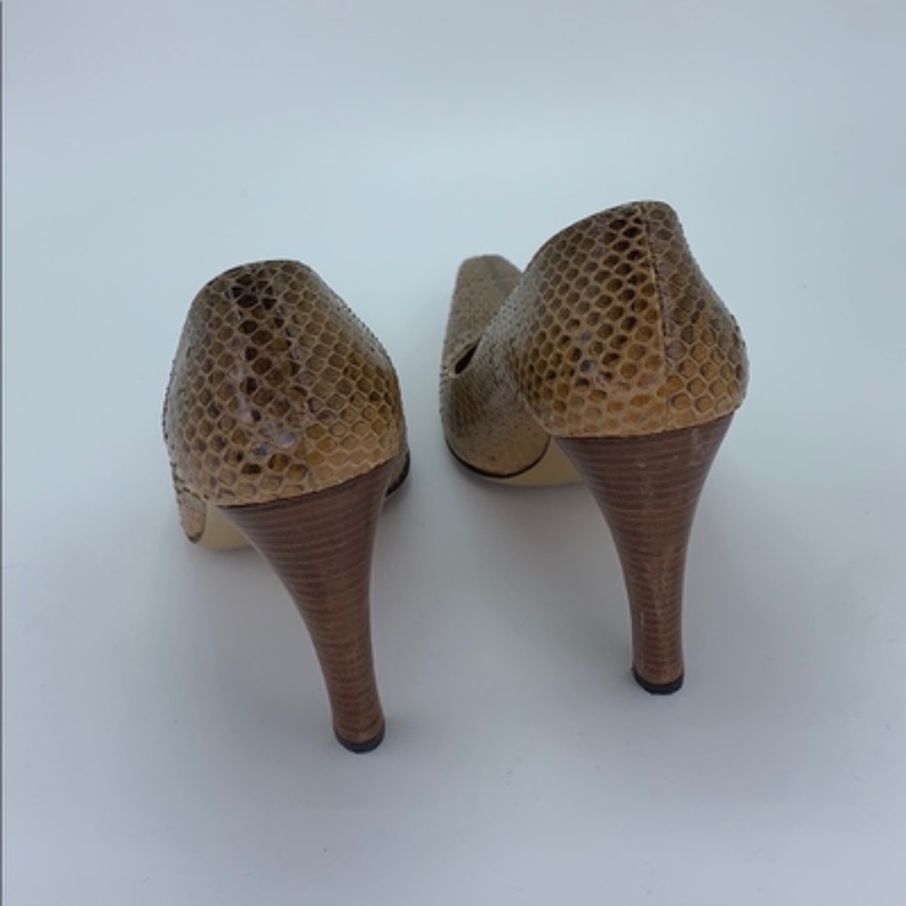 Authentic Gucci Snakeskin Stilettos with wood - Picture 7 of 10